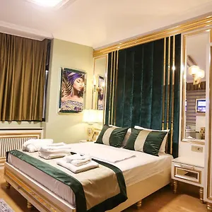 Whitemoon Taksim Aparthotel
